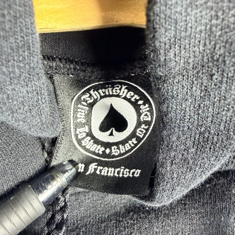 Thrasher Magazine Black Hoodie Ice Spellout Logo Graphic Sweatshirt Mens M - Picture 2 of 8